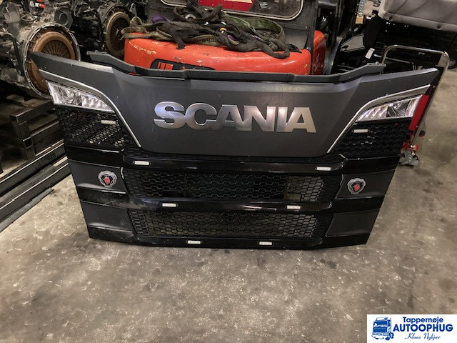 Scania R Front grille panel